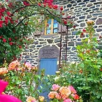 Holiday home De Charme Oliabou Laurie