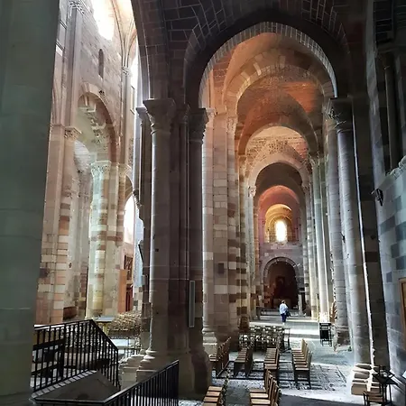 De Charme Oliabou Semesterbostad Laurie