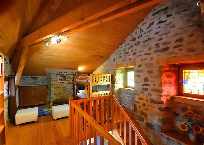 De Charme Oliabou * Laurie